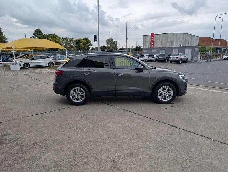 Usata Audi Q3 Business 150 CV (110 kW) 2022 Grigio chronos metallizzato SUV
