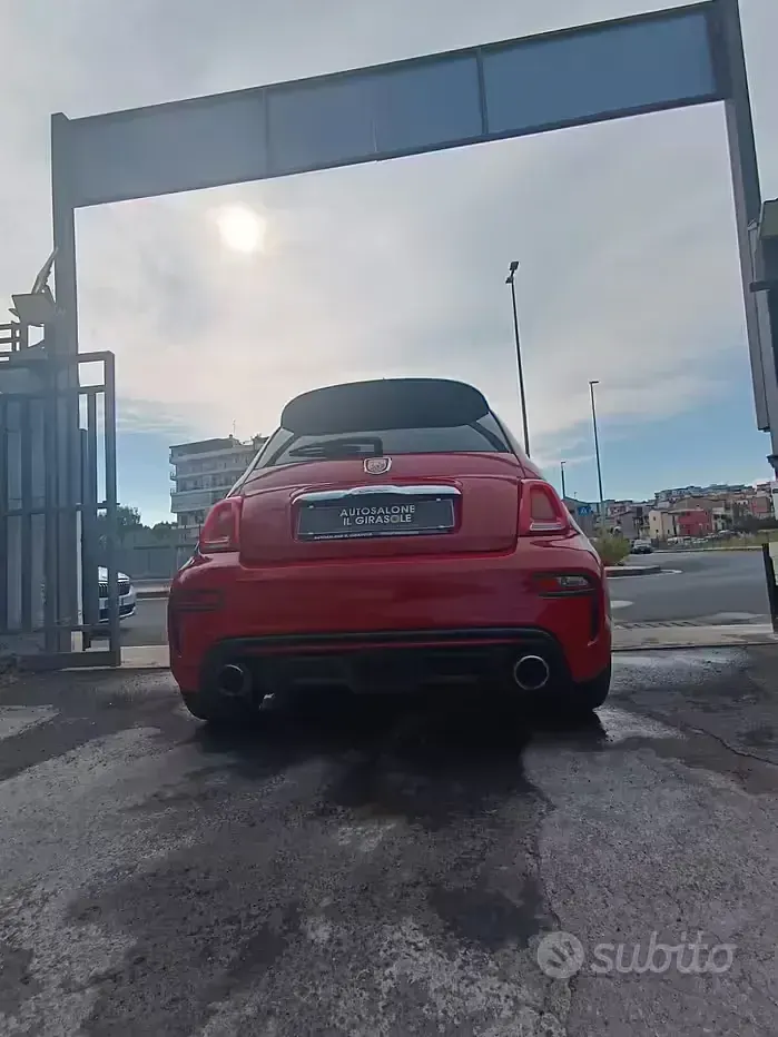 Usata Abarth 500 135 CV (99 kW) 2009 Rosso Utilitaria