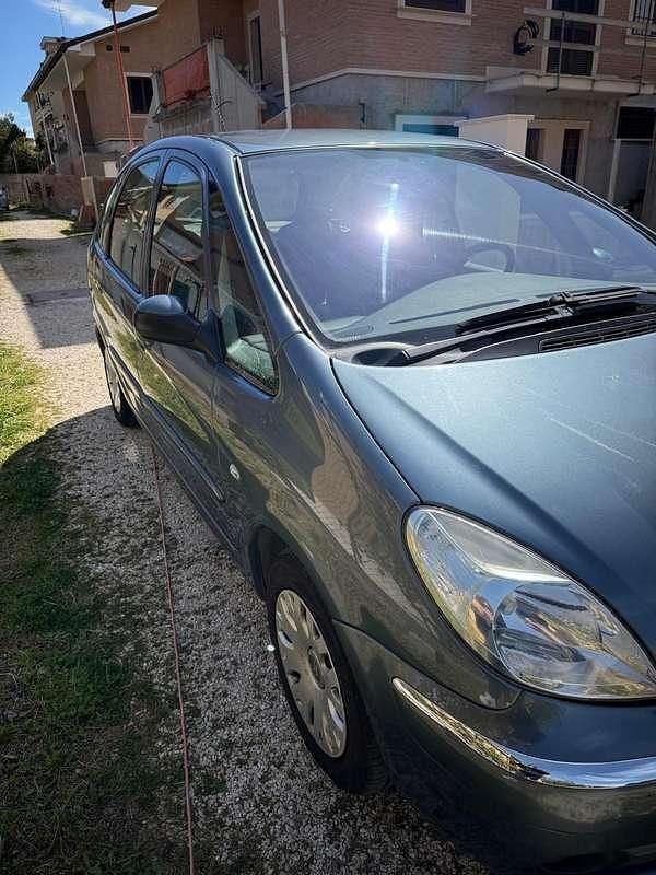 Usata Citroën Xsara Picasso Elegance 110 CV (80 kW) 2007 Grigio Monovolume