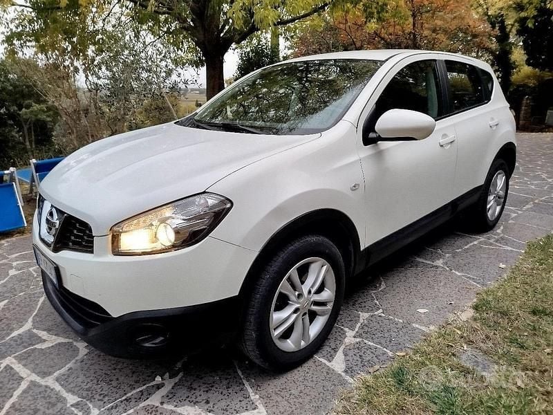 Bianco Usata 2013 Nissan Qashqai Tekna SUV | 6500 € (Super prezzo) - Immagine 1/4