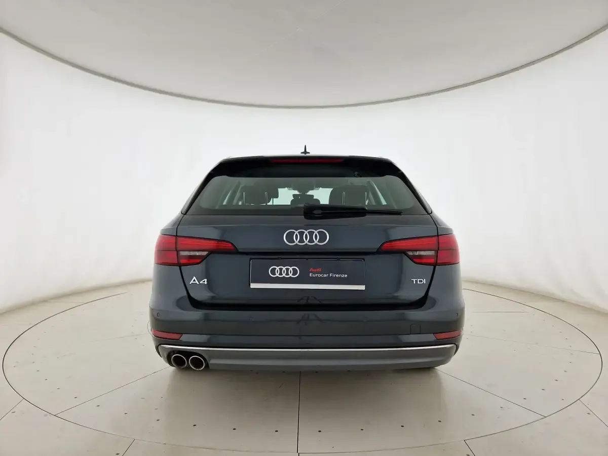 Usata Audi A4 Business 190 CV (139 kW) 2017 Grigio Station wagon