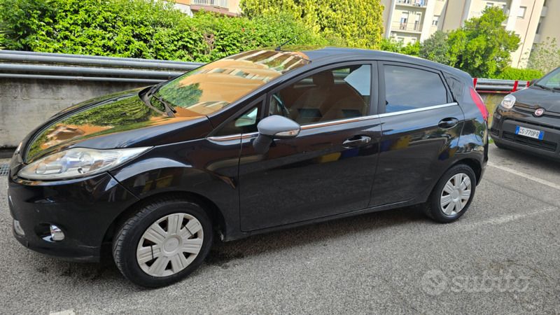 Usata Ford Fiesta Titanium 2009 Nero Utilitaria