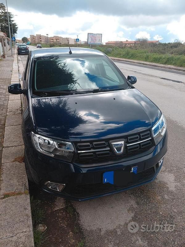 Usata Dacia Sandero 90 CV (66 kW) 2020 Blu Utilitaria