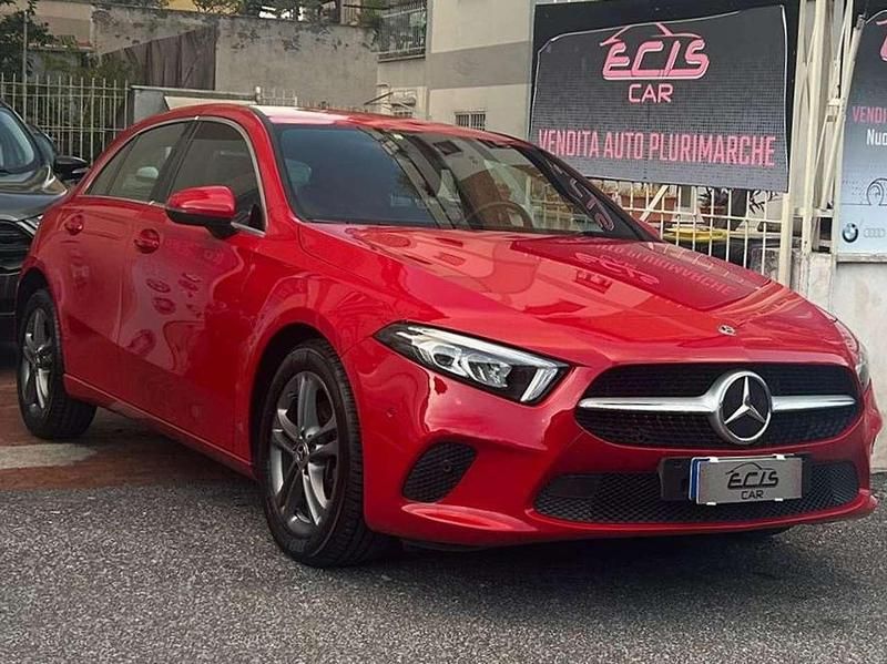 Usata Mercedes A200 163 CV (119 kW) 2018 Rosso Berlina
