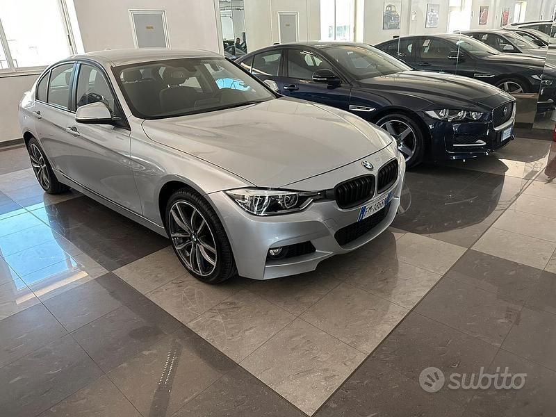 Grigio Usata 2017 BMW 320 M Sport Tre volumi | 18.500 € (Buon prezzo) - Immagine 1/4