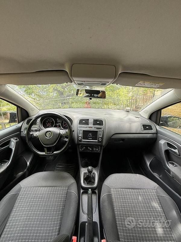 Usata VW Polo 75 CV (55 kW) 2015 Grigio Utilitaria
