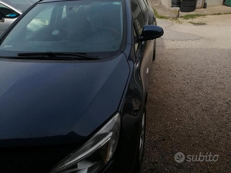 Usata Opel Astra 110 CV (80 kW) 2011 Station wagon