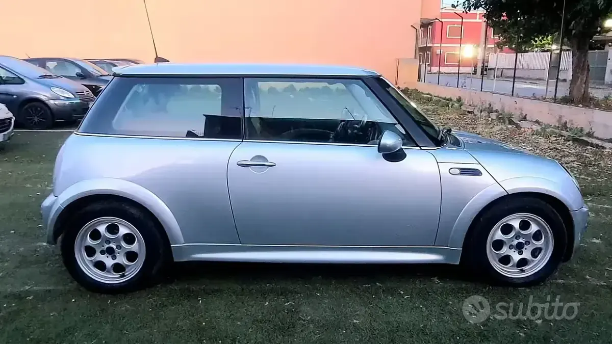 Usata Mini One D 88 CV (64 kW) 2004 Grigio Utilitaria
