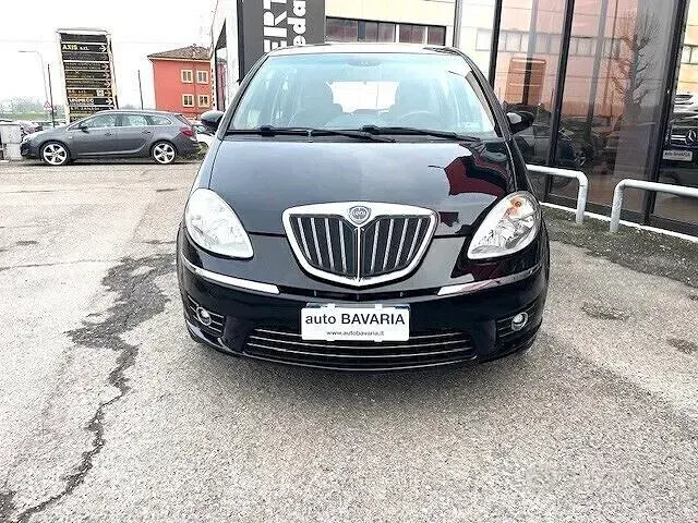 Usata Lancia Musa 77 CV (56 kW) 2009 Nero Monovolume