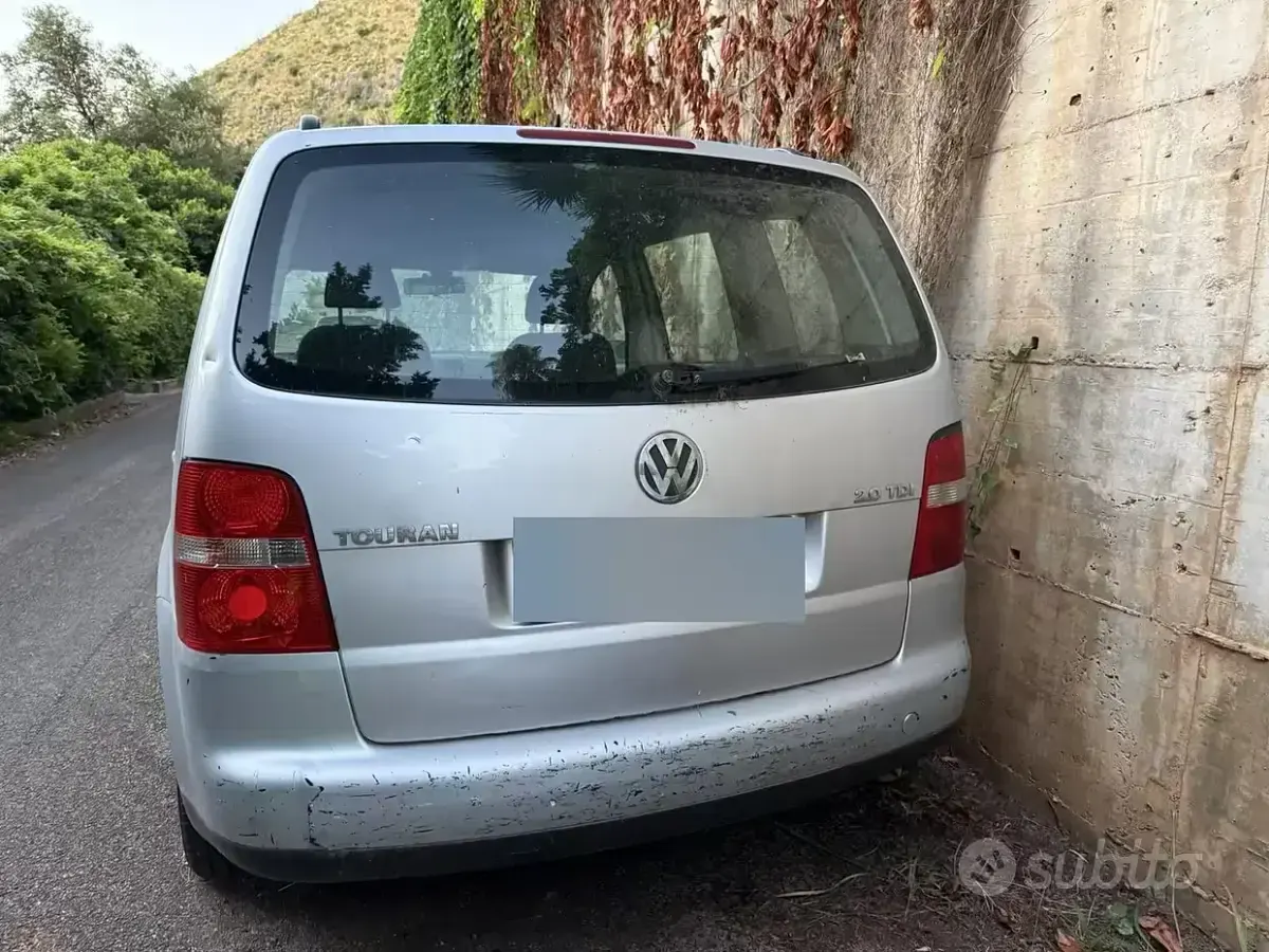 Usata VW Touran 140 CV (102 kW) 2006 Grigio Monovolume