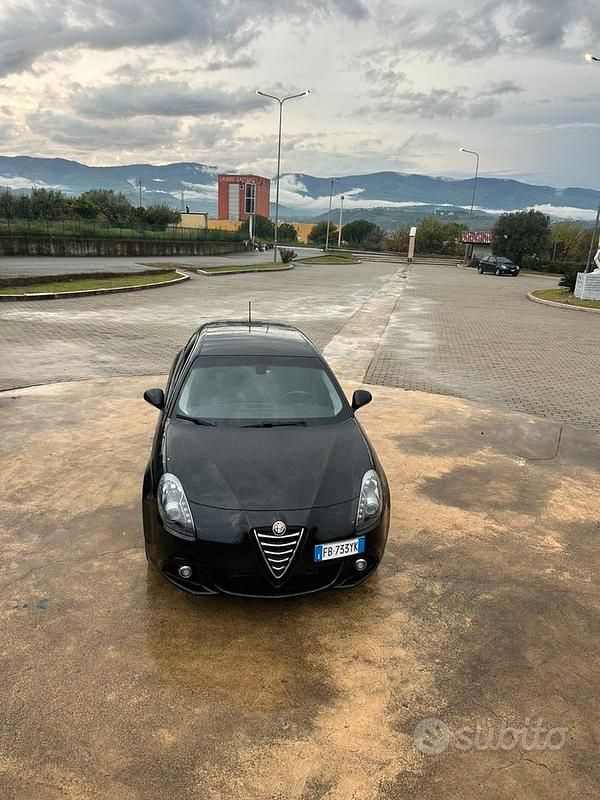 Usata Alfa Romeo Giulietta 120 CV (88 kW) 2015 Nero Utilitaria