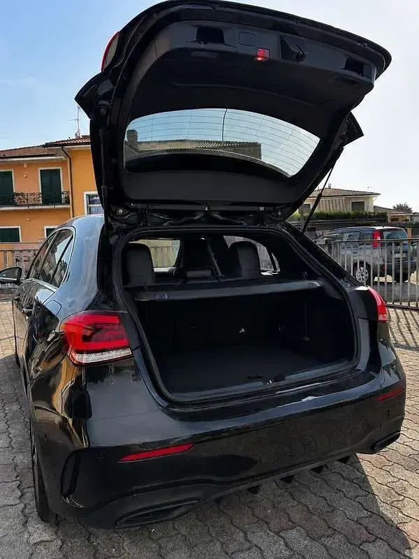 Usata Mercedes A180 Premium 116 CV (85 kW) 2019 Berlina