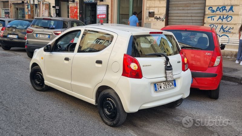 Usata Suzuki Alto 68 CV (50 kW) 2009 Bianco Utilitaria