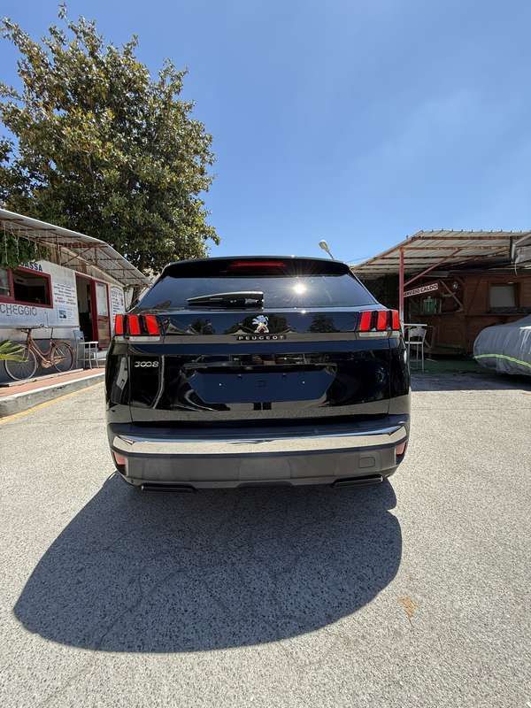 Usata 2017 Peugeot 3008 Allure SUV | 13.000 € (Ottimo prezzo) - Immagine 1/4