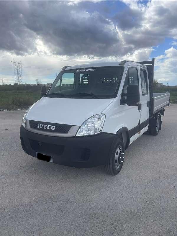 Usata Iveco Daily 150 CV (110 kW) 2011