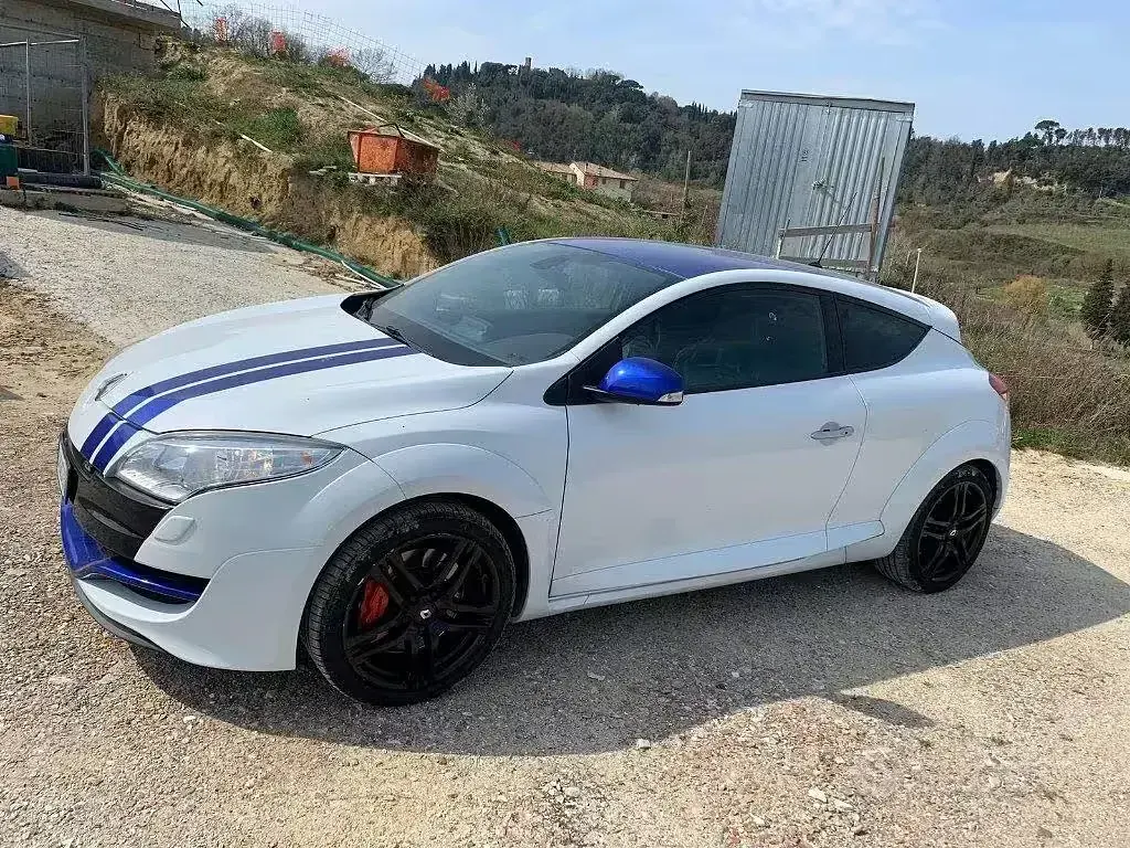 Usata Renault Mégane Coupé R.S. 250 CV (183 kW) 2011 Coupé