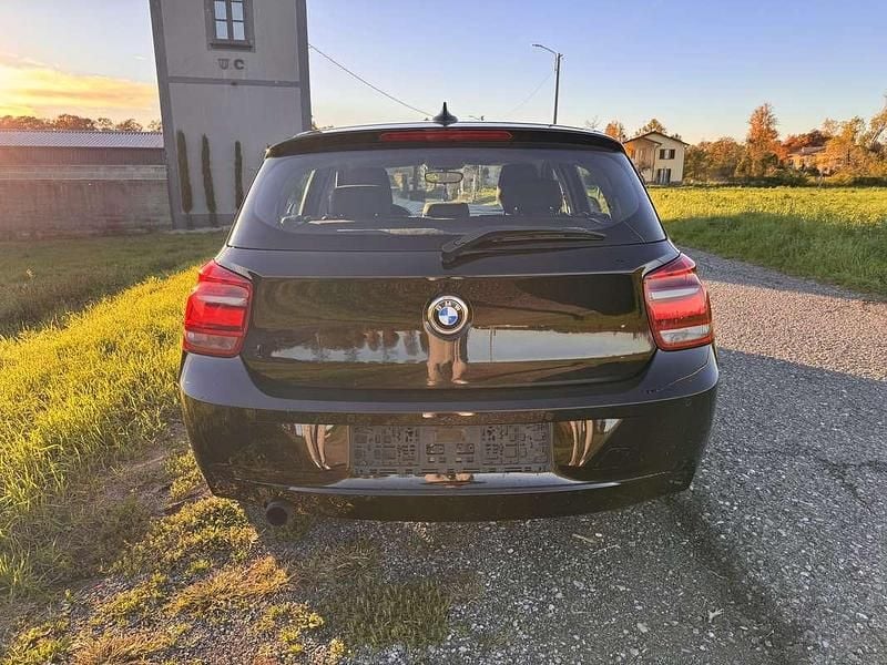 Usata BMW 116 Sport Line 136 CV (100 kW) 2012 Nero Utilitaria