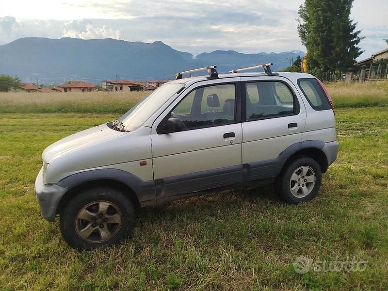 Usata Daihatsu Terios 2001 Grigio SUV