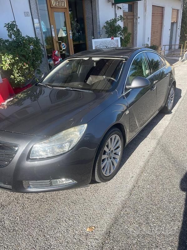 Usata Opel Insignia Cosmo 160 CV (117 kW) 2009 Grigio Berlina