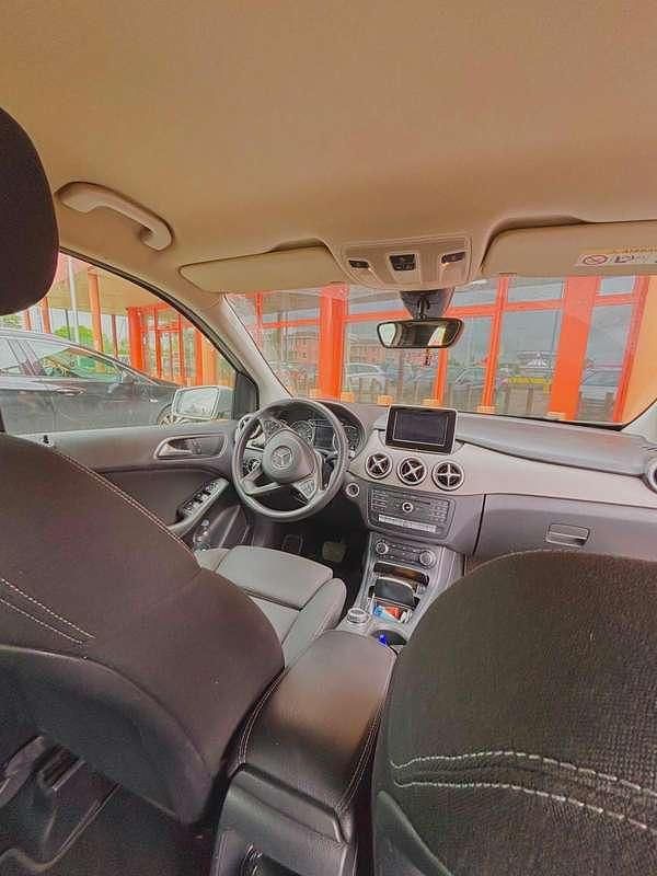 Usata Mercedes B180 109 CV (80 kW) 2018 Monovolume