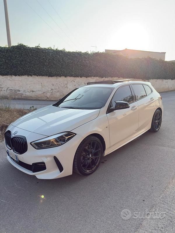 Usata BMW 118 150 CV (110 kW) 2020 Bianco Utilitaria