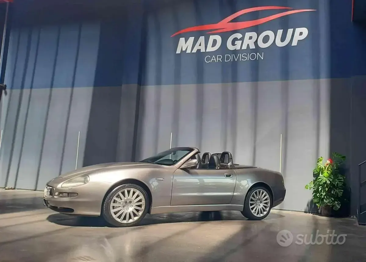 Usata Maserati Spyder 390 CV (286 kW) 2002 Grigio Cabrio
