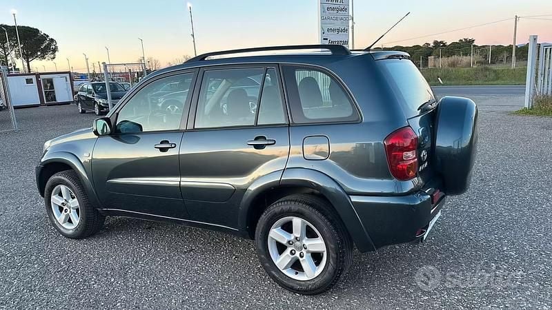 Usata Toyota RAV4 Sol 115 CV (84 kW) 2005 Nero SUV