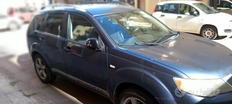 Usata Mitsubishi Outlander 140 CV (102 kW) 2007 Blu SUV