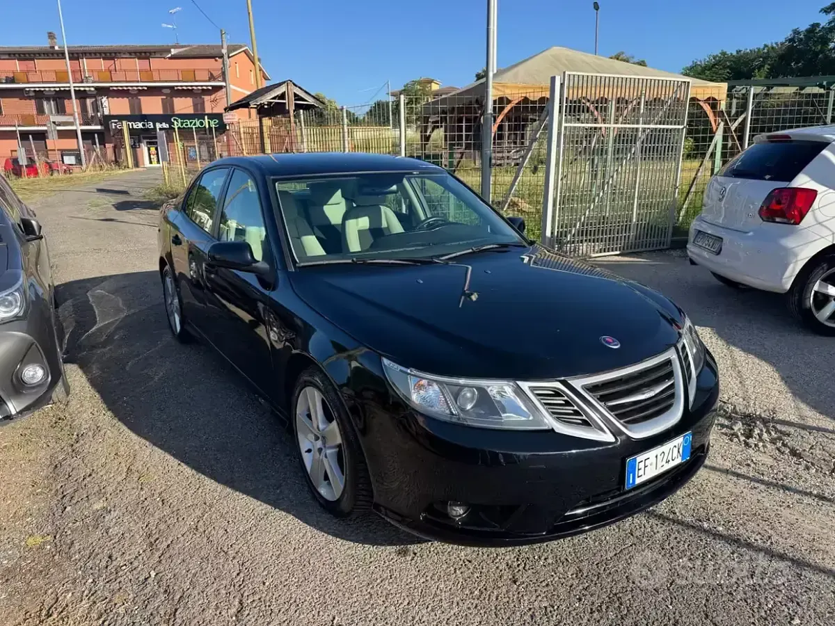 Usata Saab 9-3 Aero 175 CV (128 kW) 2010 Nero Berlina