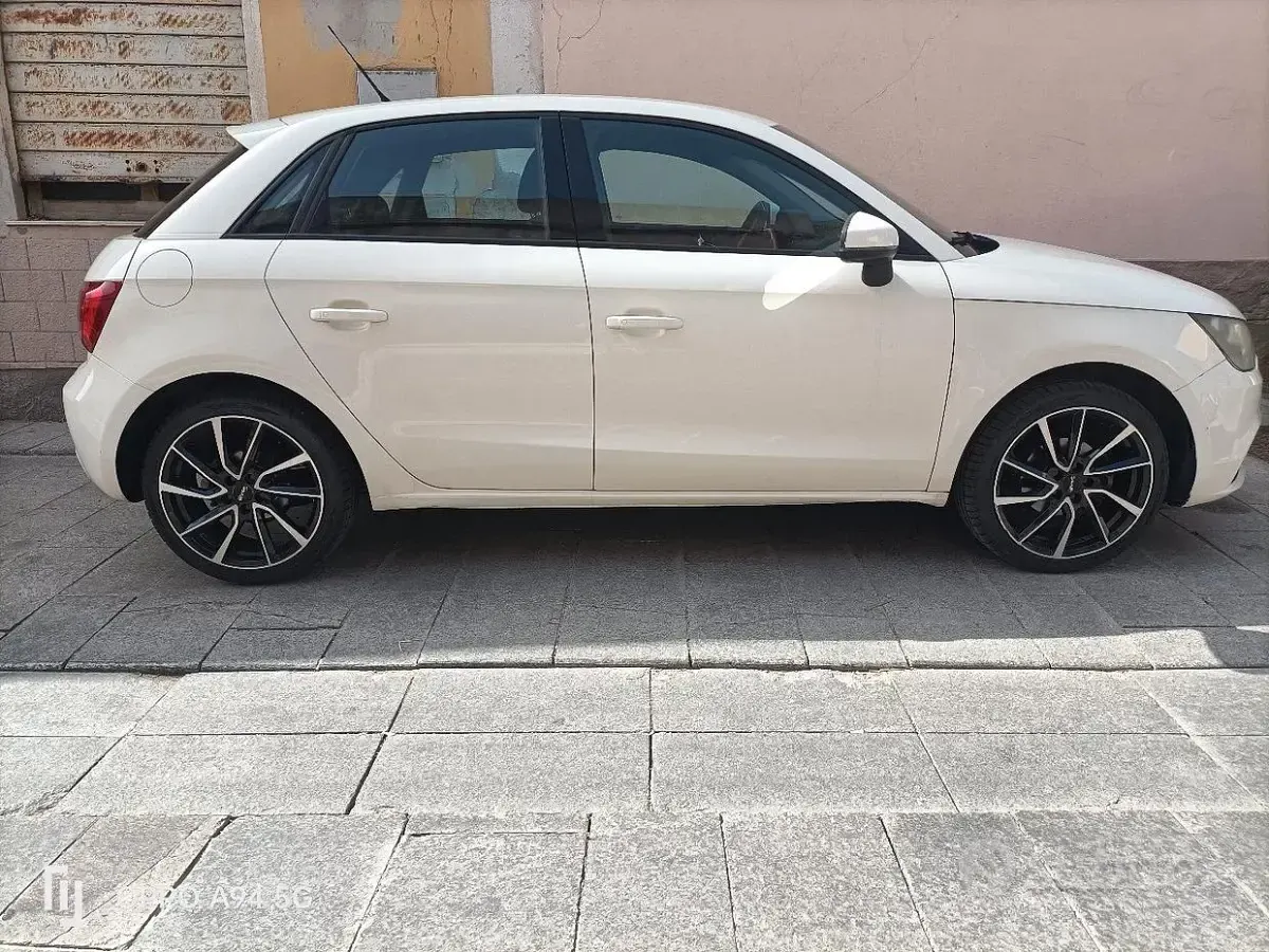Usata Audi A1 Sportback 90 CV (66 kW) 2012 Bianco Utilitaria