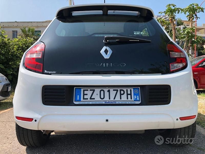 Usata Renault Twingo SE 69 CV (50 kW) 2015 Bianco Utilitaria