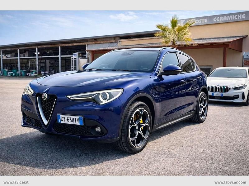 Usata Alfa Romeo Stelvio 210 CV (154 kW) 2021 Blu/azzurro SUV