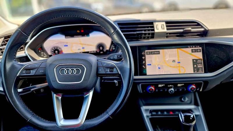 Usata Audi Q3 Ambiente 150 CV (110 kW) 2020 Argento SUV