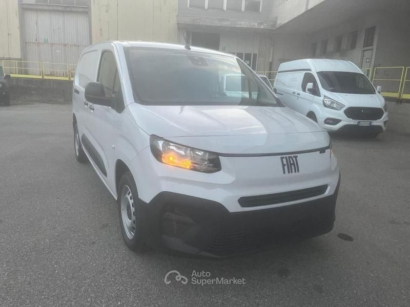 Nuova Fiat Doblò 102 CV (75 kW) 2025 Bianco(met.) Monovolume