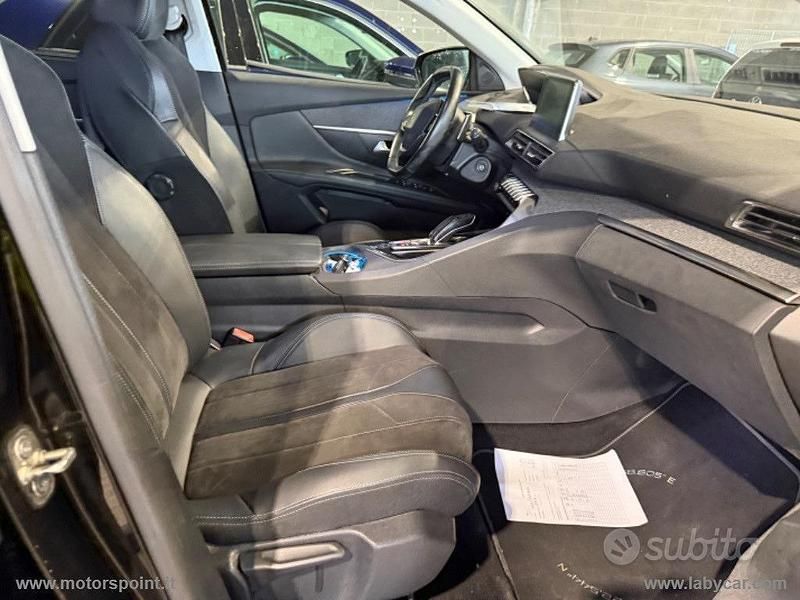 Usata Peugeot 5008 Crossway 363 CV (266 kW) 2020 Nero SUV