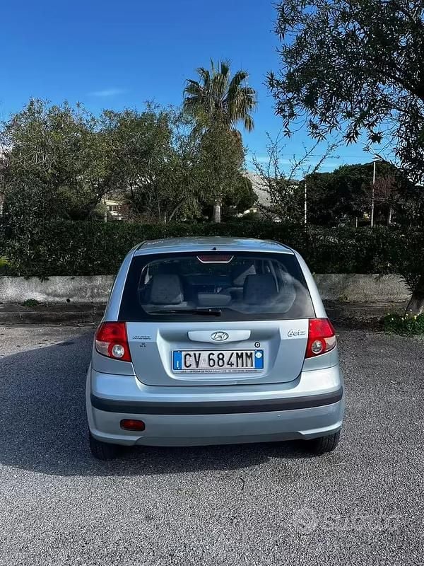 Usata Hyundai Getz 63 CV (46 kW) 2005 Grigio Utilitaria