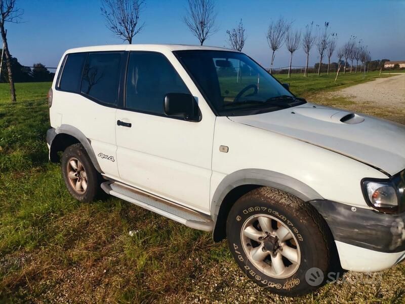 Usata Nissan Terrano 2000 Bianco SUV