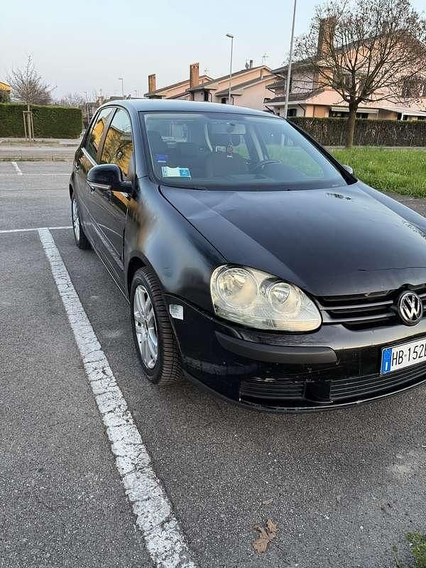Usata VW Golf V Comfortline 102 CV (75 kW) 2007 Nero Berlina