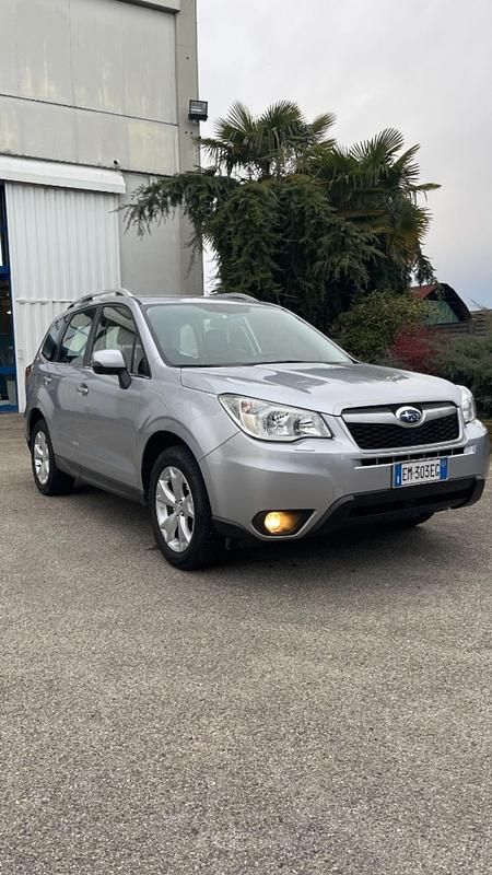 Usata Subaru Forester Comfort 147 CV (108 kW) 2013 Grigio SUV