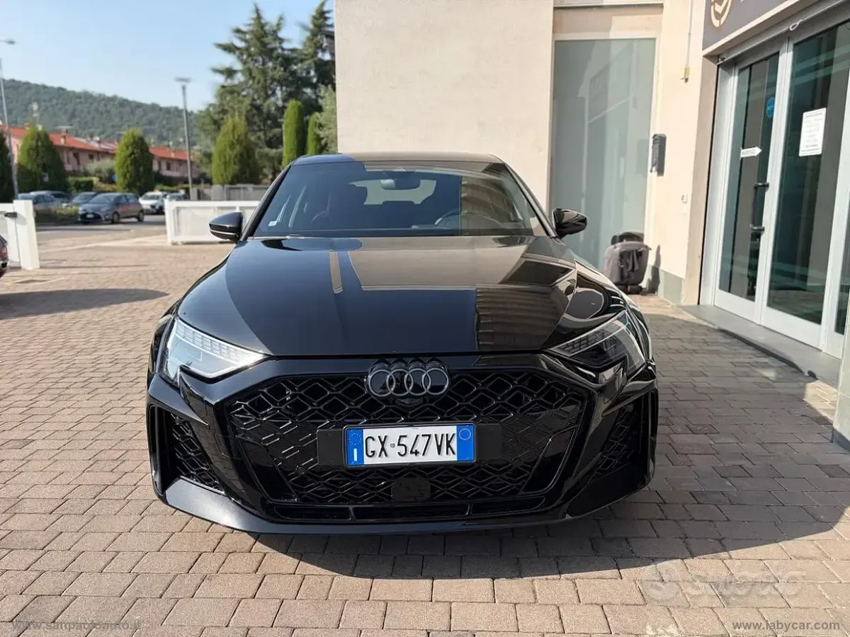 Usata Audi RS3 400 CV (294 kW) 2025 Nero Berlina