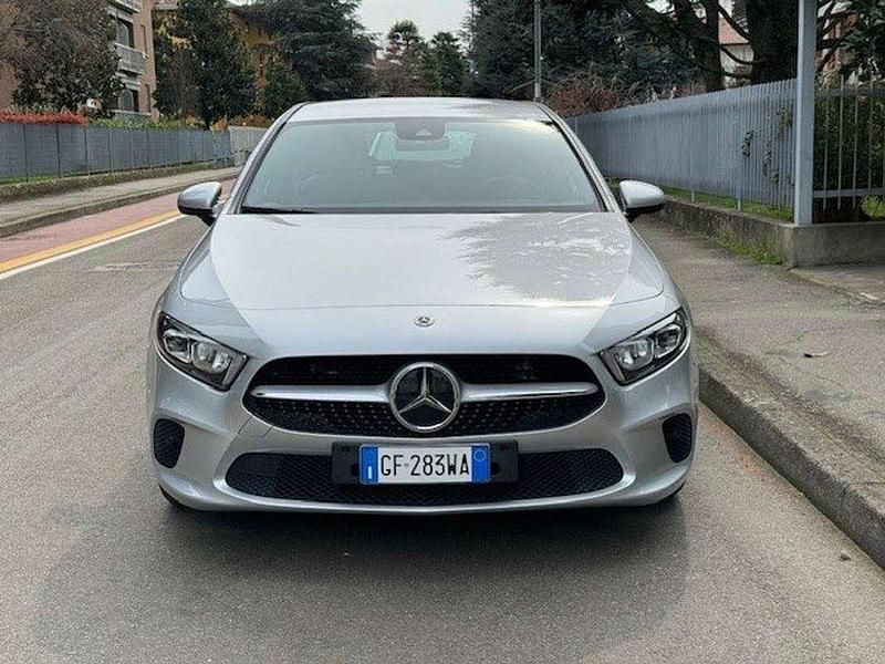 Usata Mercedes A200 150 CV (110 kW) 2021 Argento Berlina