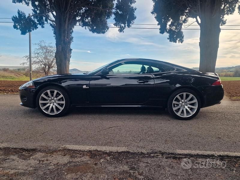 Usata Jaguar XK 298 CV (219 kW) 2008 Nero Coupé