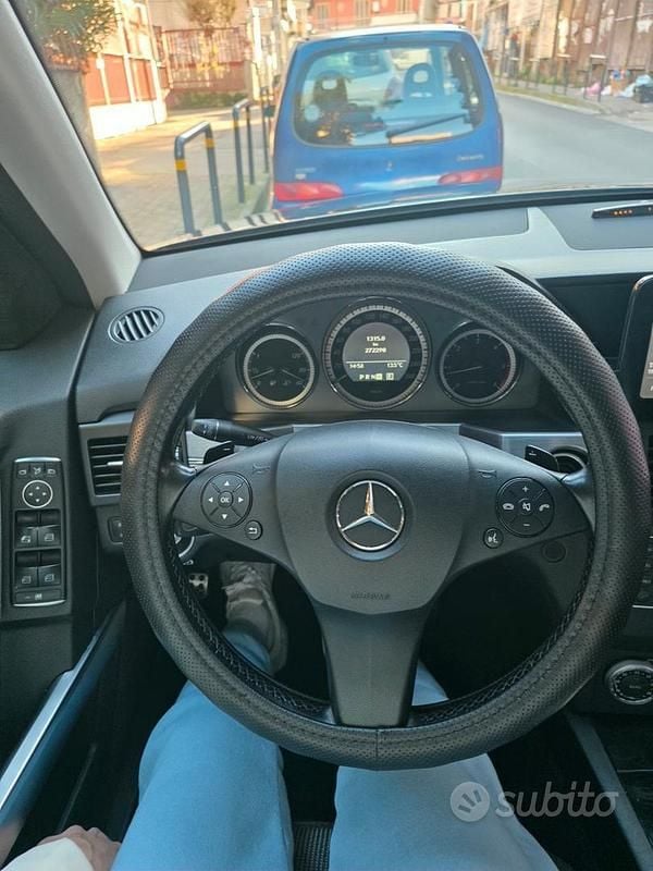 Usata Mercedes GLK220 170 CV (125 kW) 2012 Nero SUV