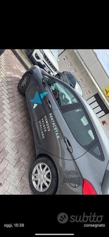 Second-hand Ford Fiesta 53 CP (38 kW) 2019 Gri Hatchback