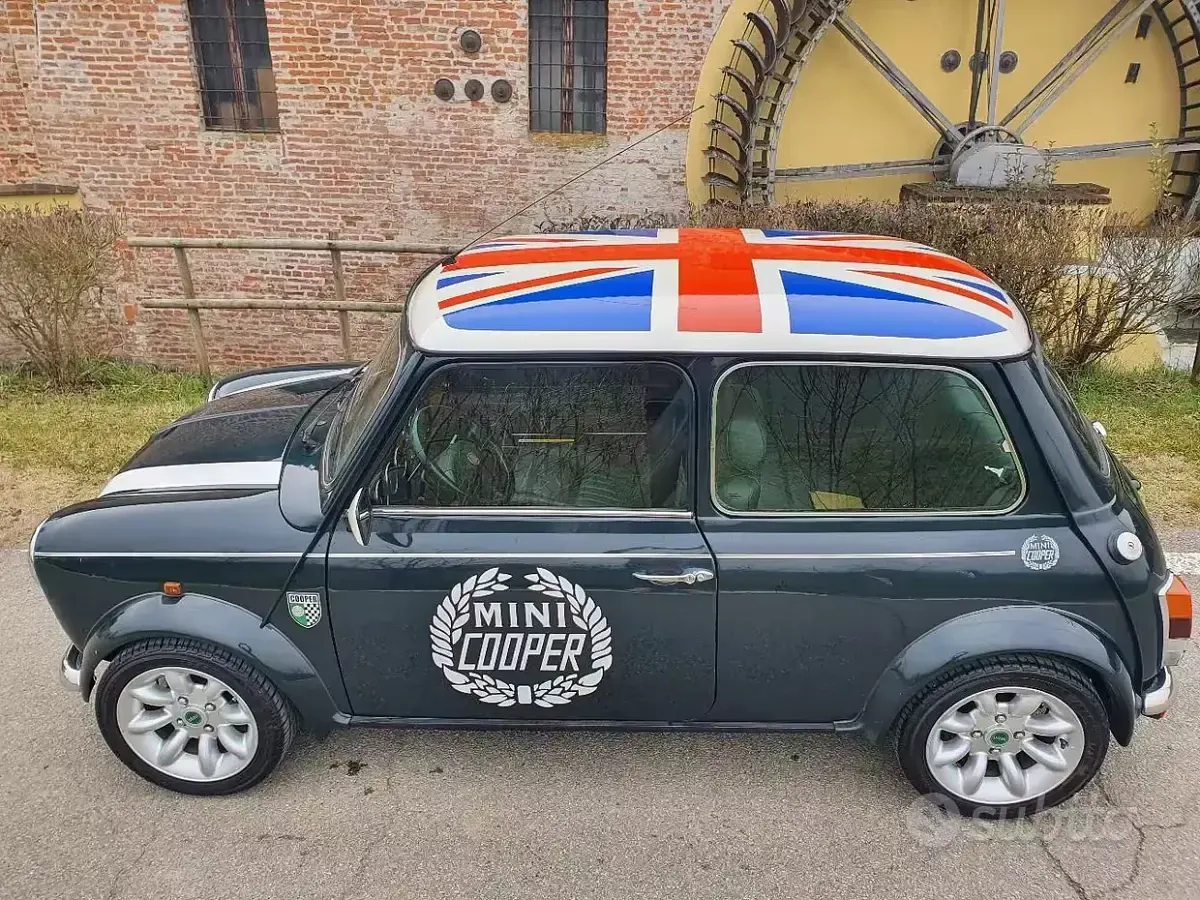 Usata Mini Cooper 63 CV (46 kW) 1998 Verde Utilitaria
