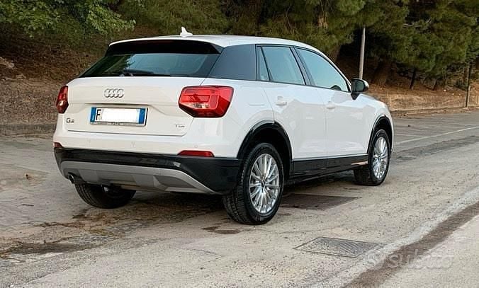 Usata Audi Q2 Business 116 CV (85 kW) 2017 Bianco SUV