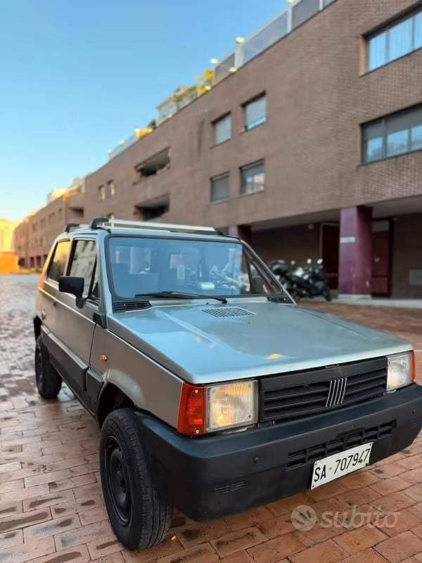 Usata Fiat Panda 4x4 48 CV (35 kW) 1984 Utilitaria
