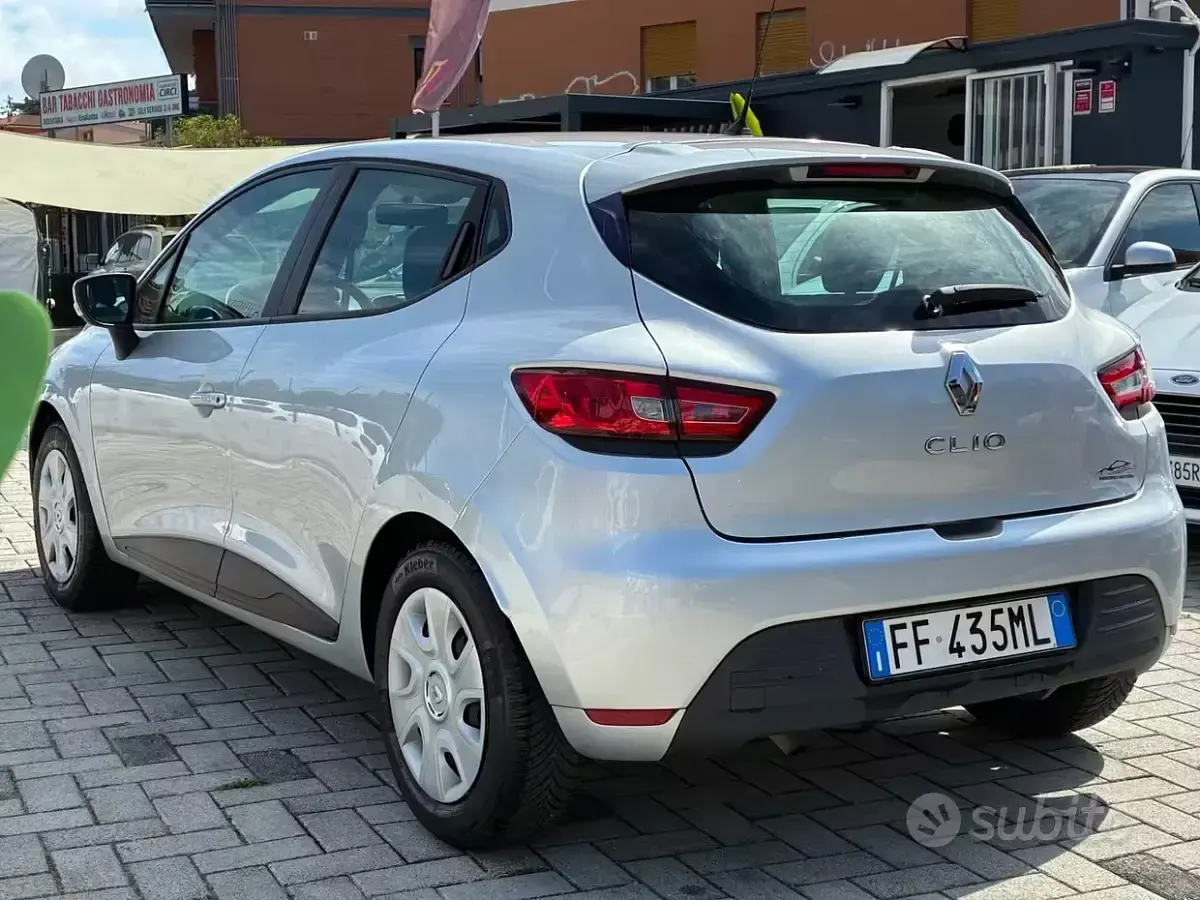 Usata Renault Clio IV 73 CV (53 kW) 2016 Grigio Berlina