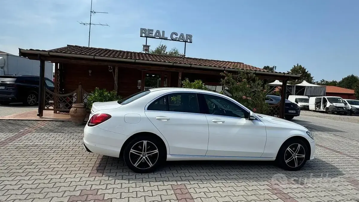 Usata Mercedes C220 Premium 194 CV (142 kW) 2019 Bianco Berlina