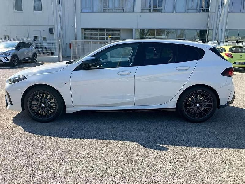 Nuova BMW M135 2025 Bianco Utilitaria